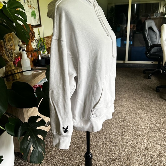 PacSun White Classic Sweater with Ribbed Cuffs - Picture 2 of 6